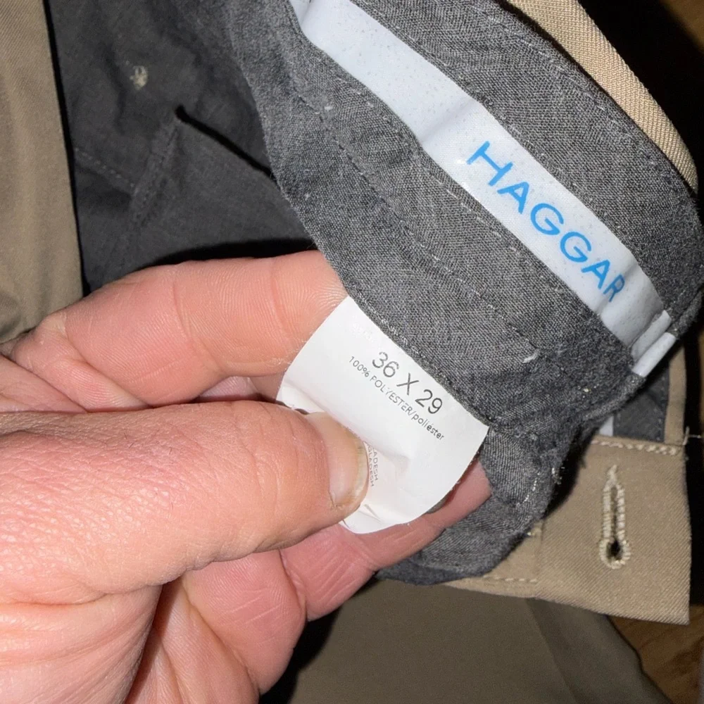 Haggar Men's Classic Khaki Dress Pants. 36x29 great condition - Picture 5 of 5